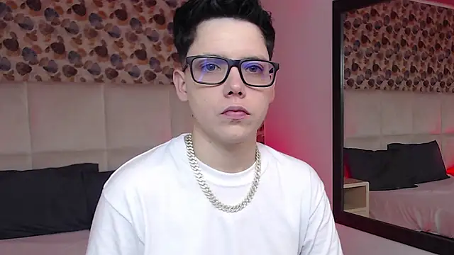 Snapshot of SpencerMontgomery chatting on 12, 10, 2025 SpencerMontgomery online show from 12, 10, 2025