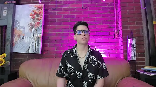 Snapshot of SpencerMontgomery chatting on 23, 11, 2025 SpencerMontgomery online show from 23, 11, 2025