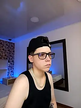 Snapshot of SpencerMontgomery chatting on 18, 10, 2025 SpencerMontgomery online show from 18, 10, 2025