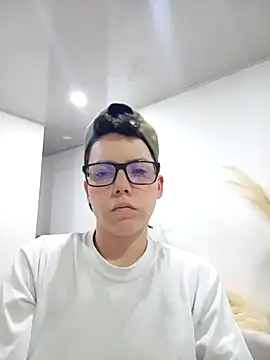 Snapshot of SpencerMontgomery chatting on 16, 11, 2025 SpencerMontgomery online show from 16, 11, 2025