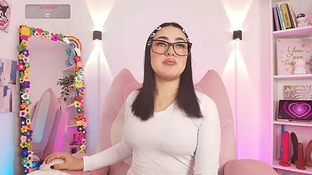 justonecute online show from 11, 1, 2026