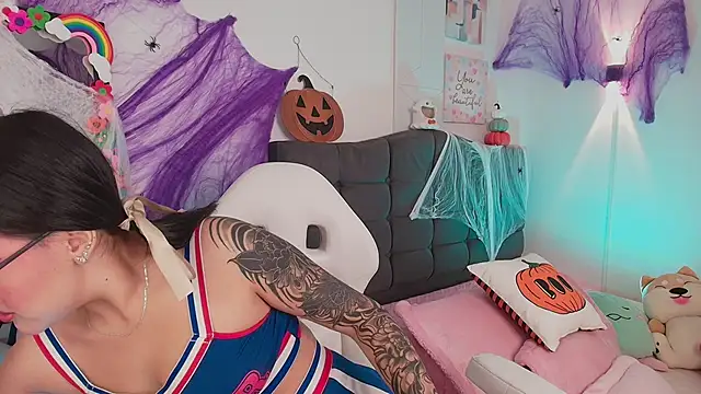 Snapshot of justonecute chatting on 14, 10, 2025 justonecute online show from 14, 10, 2025