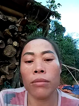CoMay003 online show from 20, 9, 2025