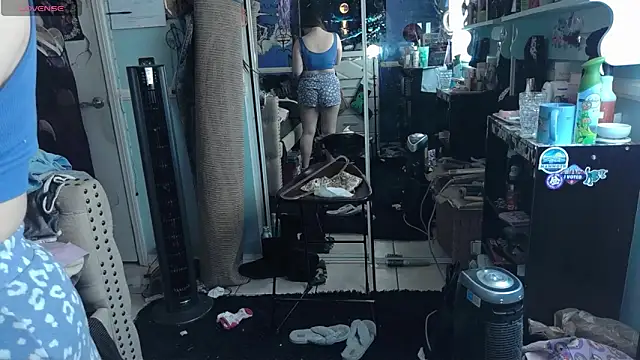 Snapshot of bimbo_gurl chatting on 3, 4, 2026 bimbo gurl online show from 3, 4, 2026