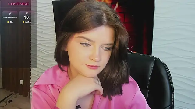 MoriGirl online show from 10, 9, 2025
