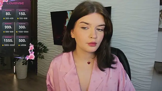 MoriGirl online show from 3, 10, 2025