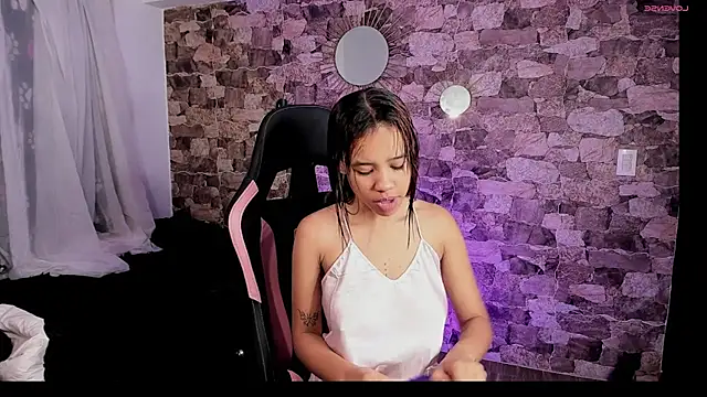 samiacooper25 online show from 23, 2, 2026