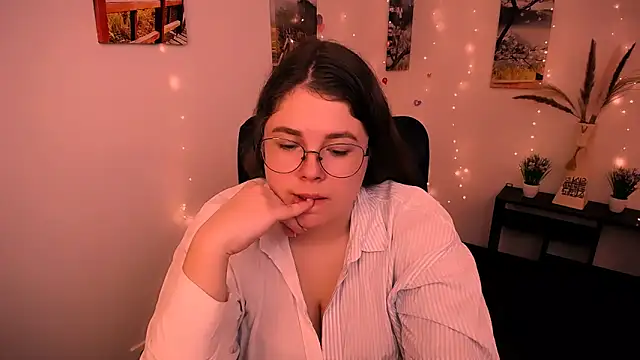  Lovely Mary online show from 12, 9, 2025