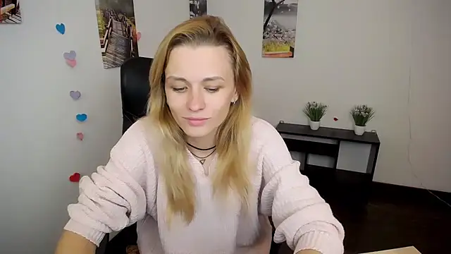 Snapshot of PeppyMia chatting on 11, 10, 2025 PeppyMia online show from 11, 10, 2025