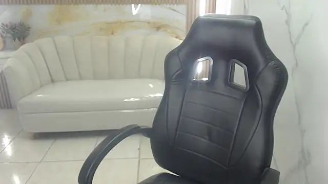 Snapshot of alehp_rose_s chatting on 25, 4, 2026 alehp rose s online show from 25, 4, 2026