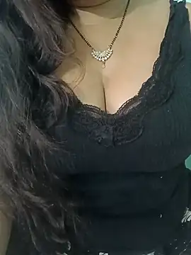 Snapshot of Anjali-bhabhi chatting on 8, 3, 2026 Anjali-bhabhi online show from 8, 3, 2026