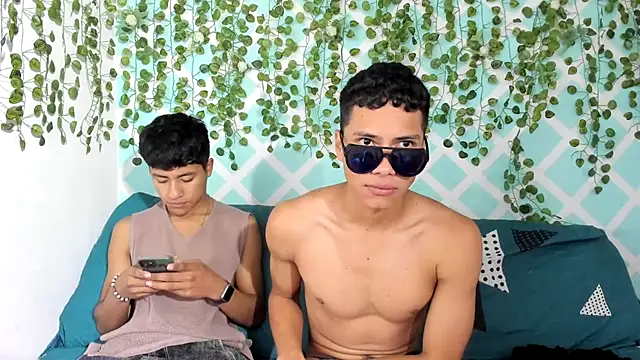 Snapshot of sebas_boys577 chatting on 28, 9, 2025 sebas boys577 online show from 28, 9, 2025