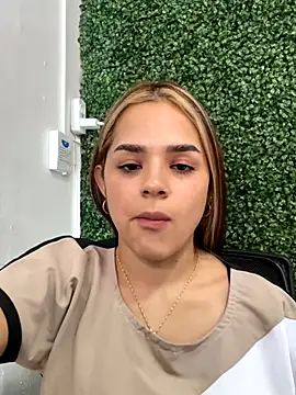 Sex Samanta online show from 8, 10, 2025