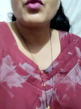 Snapshot of spicysuhana chatting on 24, 6, 2026 spicysuhana online show from 24, 6, 2026