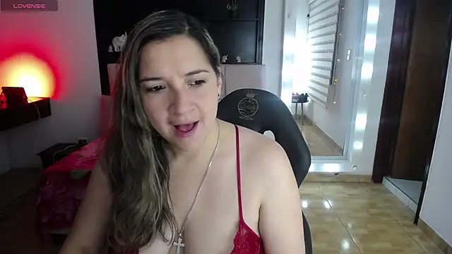 Agatha bellucci  online show from 17, 2, 2026