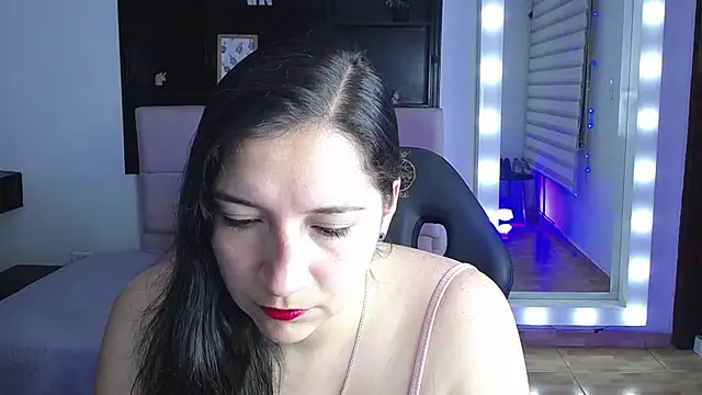 Agatha bellucci  online show from 11, 11, 2025