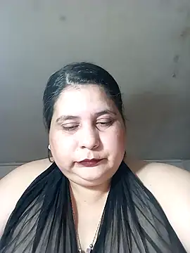 Snapshot of Ayma1983 chatting on 3, 10, 2025 Ayma1983 online show from 3, 10, 2025