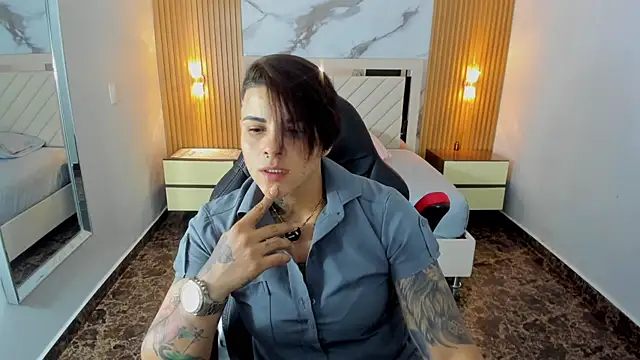 KAROLLJONES1 online show from 23, 7, 2026