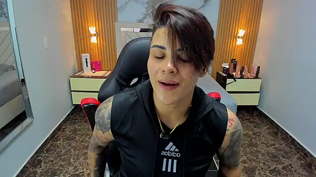 KAROLLJONES1 online show from 10, 2, 2026