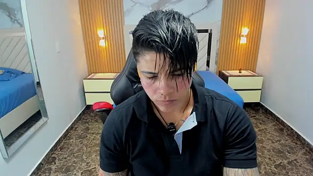 KAROLLJONES1 online show from 21, 4, 2026