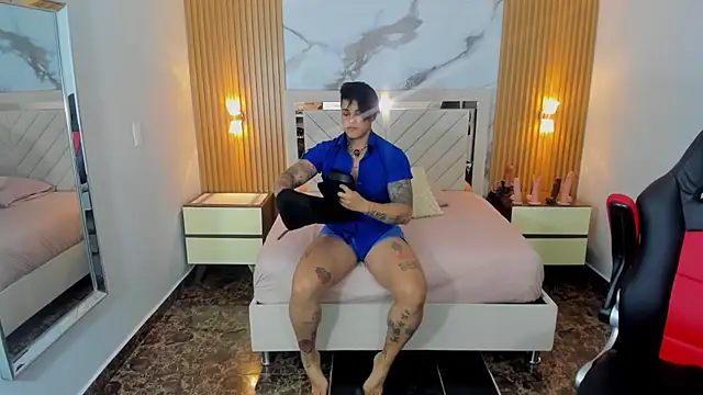 KAROLLJONES1 online show from 4, 7, 2026