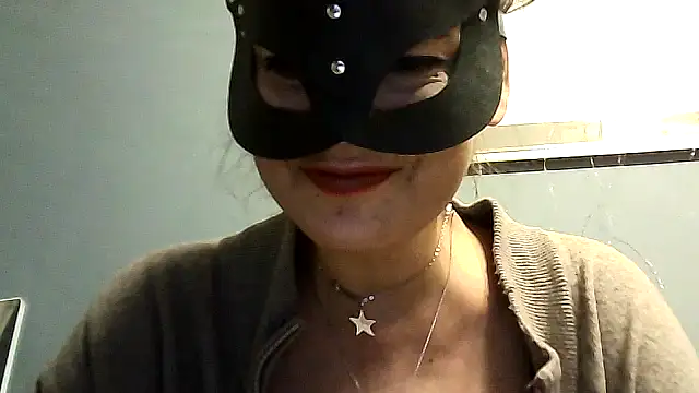 vanitafalcao online show from 11, 11, 2025