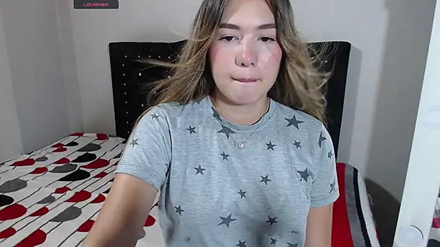 Snapshot of Angel_Megan chatting on 7, 11, 2025 Angel Megan online show from 7, 11, 2025