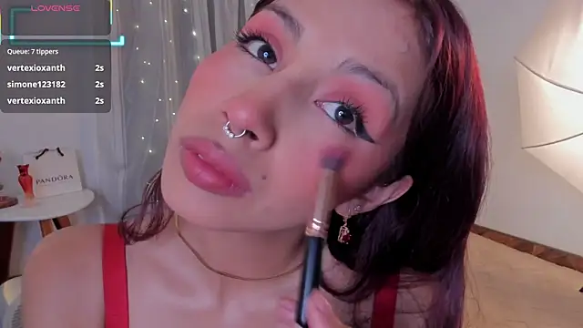 Miss Charlottet online show from 9, 11, 2025