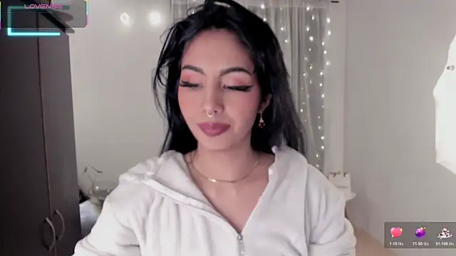 Miss Charlottet online show from 15, 11, 2025