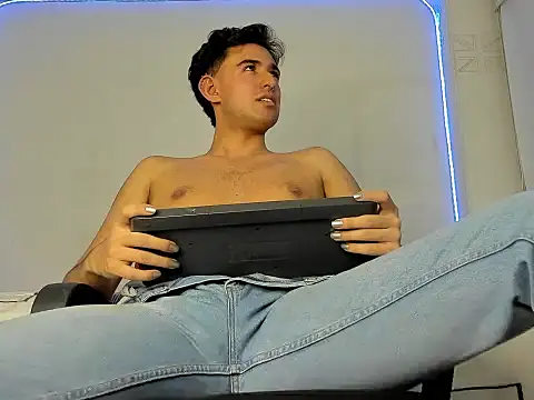 Alexxx savage online show from 23, 2, 2026