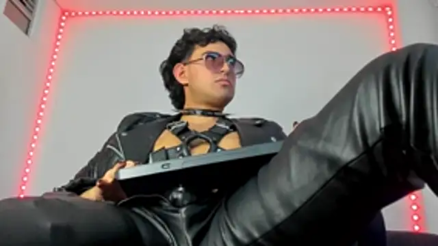 Alexxx savage online show from 5, 11, 2025