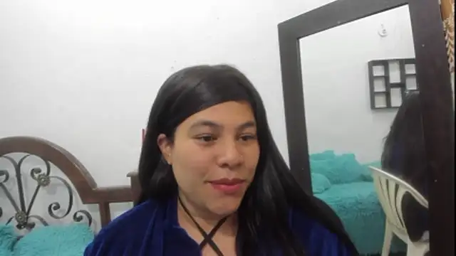 Snapshot of ALMAWHITE chatting on 24, 10, 2025 ALMAWHITE online show from 24, 10, 2025