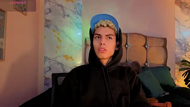 Room 69x online show from 25, 3, 2026