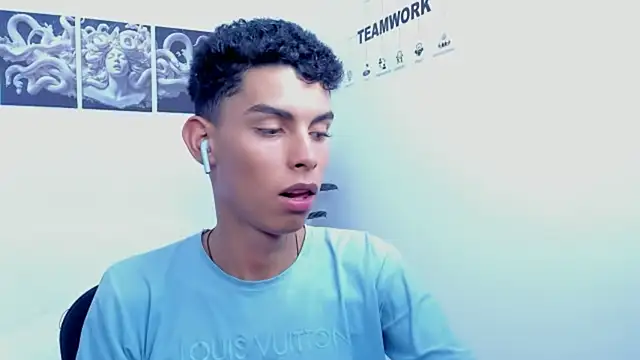 Room 69x online show from 21, 11, 2025