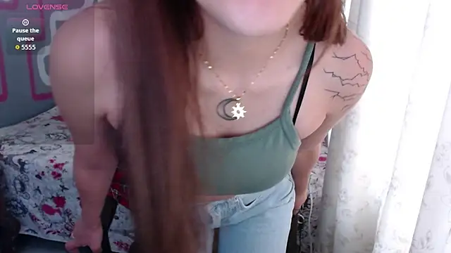 zara erotik online show from 18, 9, 2025