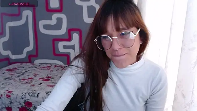 zara erotik online show from 15, 9, 2025