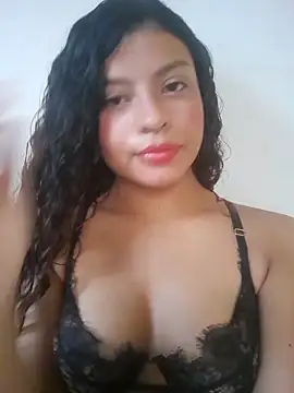 Snapshot of Lulupeach69 chatting on 5, 10, 2025 Lulupeach69 online show from 5, 10, 2025