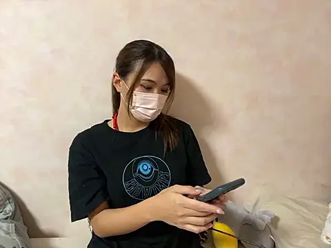 Snapshot of rad_chan chatting on 17, 10, 2025 rad chan online show from 17, 10, 2025