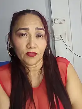 Snapshot of linda_luna29 chatting on 7, 6, 2026 linda luna29 online show from 7, 6, 2026