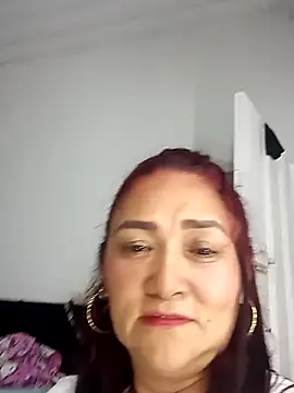Snapshot of linda_luna29 chatting on 11, 5, 2026 linda luna29 online show from 11, 5, 2026