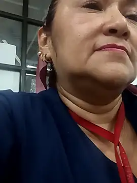 linda luna29 online show from 6, 1, 2026