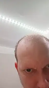 Pussyismyfavoritetaste online show from 17, 12, 2025