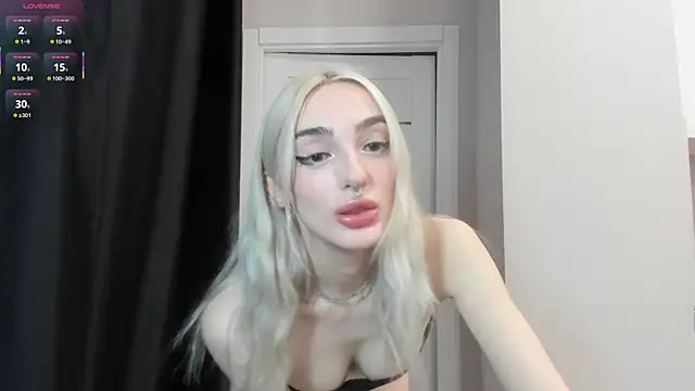 Snapshot of succubantra chatting on 26, 6, 2026 succubantra online show from 26, 6, 2026