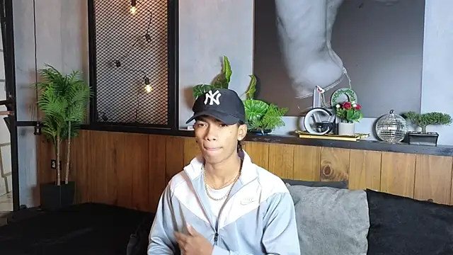 Snapshot of AlanCutee chatting on 12, 5, 2026 AlanCutee online show from 12, 5, 2026