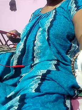 Cute-Swewty online show from 6, 3, 2026