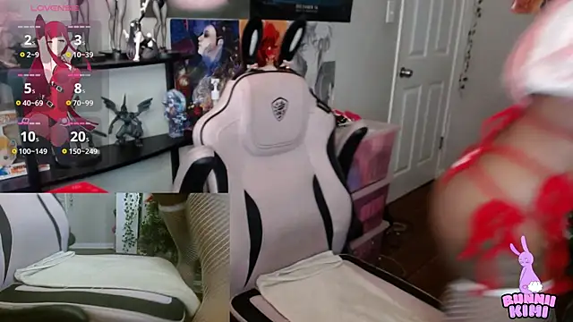 Snapshot of bunniikimi chatting on 30, 11, 2025 bunniikimi online show from 30, 11, 2025