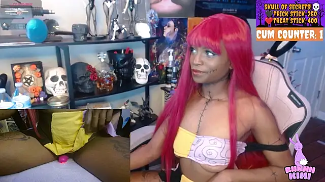 Snapshot of bunniikimi chatting on 30, 10, 2025 bunniikimi online show from 30, 10, 2025