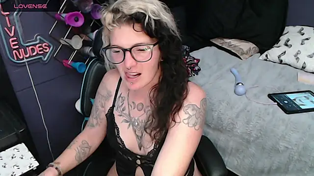 oddywithabody online show from 14, 1, 2026