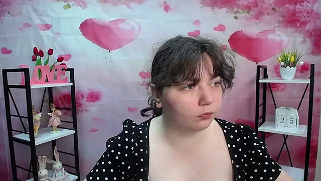 Snapshot of NeonilaLisova chatting on 26, 4, 2026 NeonilaLisova online show from 26, 4, 2026