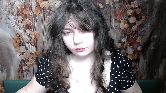 NeonilaLisova online show from 5, 2, 2026